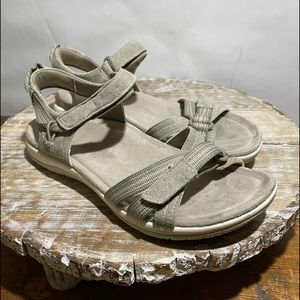 Earth origins savoy sarena sandals 7